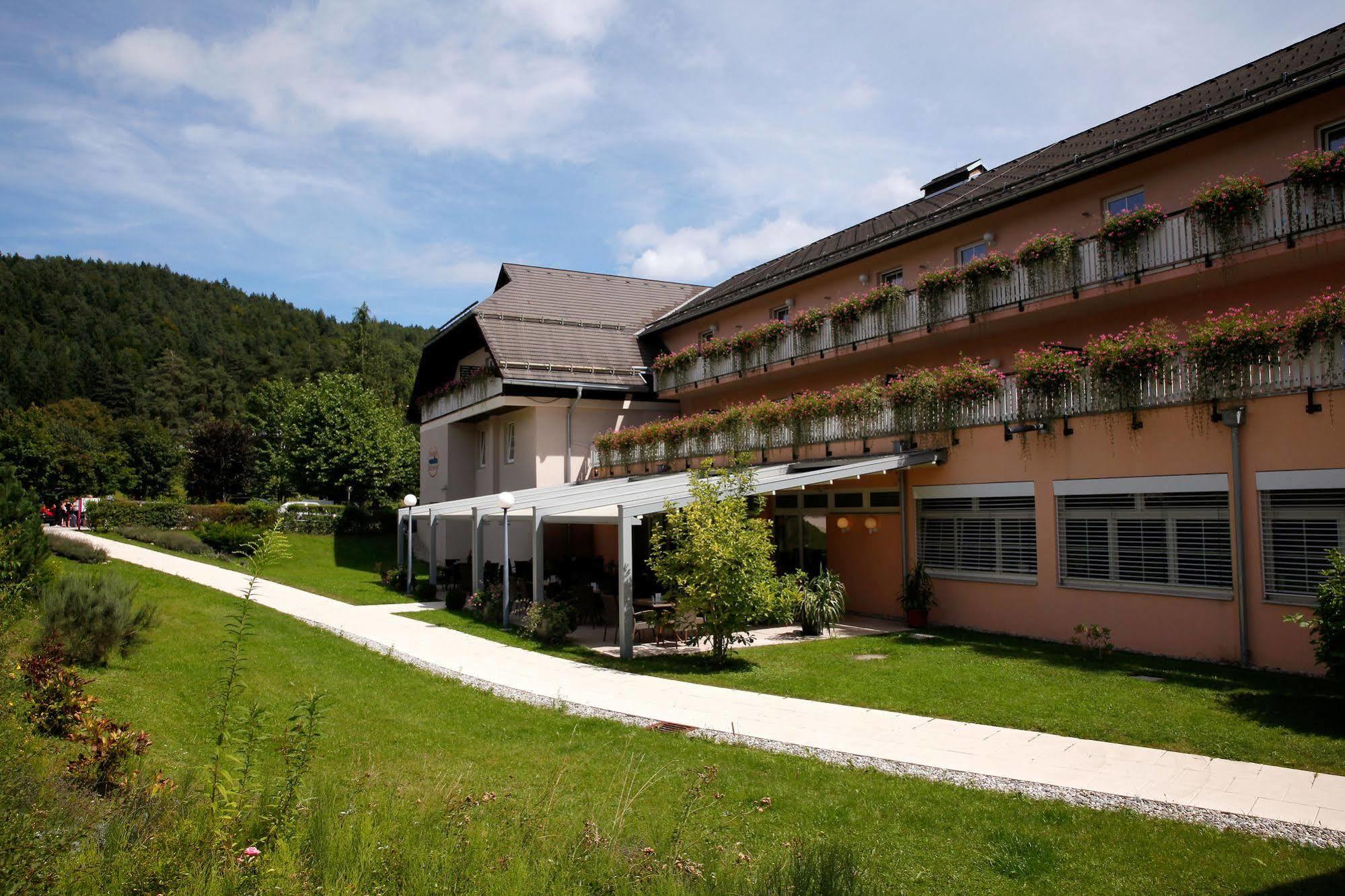 קיוטשכן אם סי Sonnenhotel Hafnersee מראה חיצוני תמונה